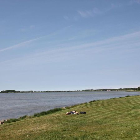 Ferienhaus Frigga Haus - Terrasse, Garten, Meerblick Wiek auf Rügen المظهر الخارجي الصورة